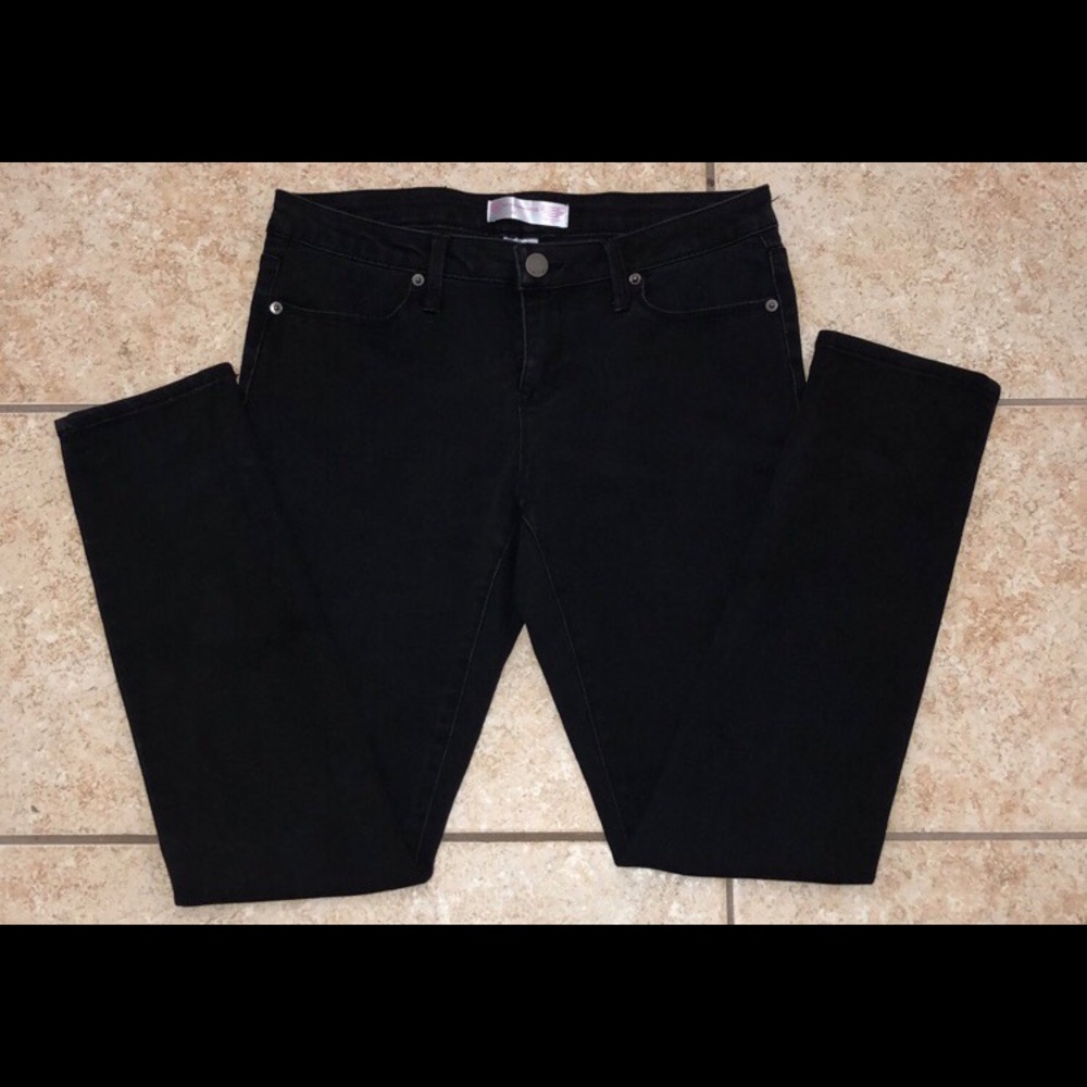 BLACK JEANS
